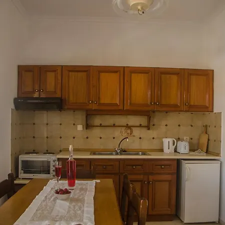 Takis Sidari (Corfu)