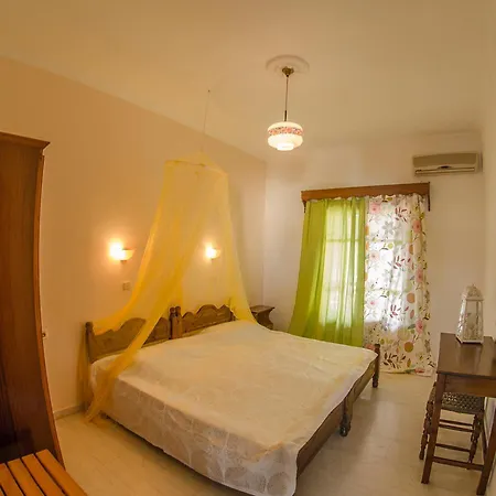 Apartahotel Takis
