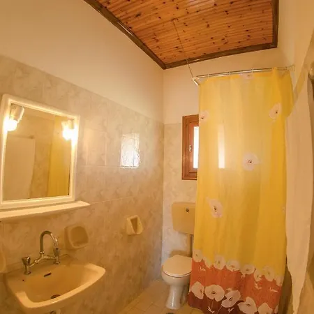 Takis Apartahotel